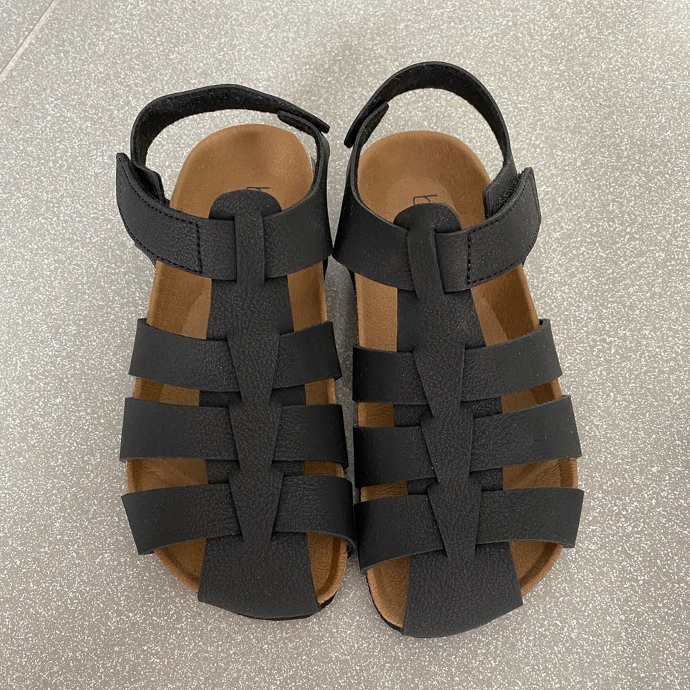New in box Biotime kids sandals
